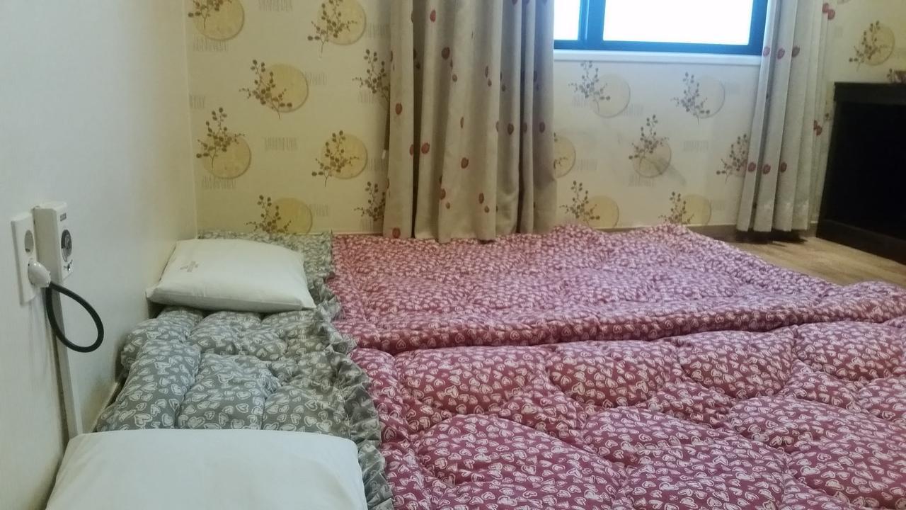 Hill Park Hotel Jeju Esterno foto